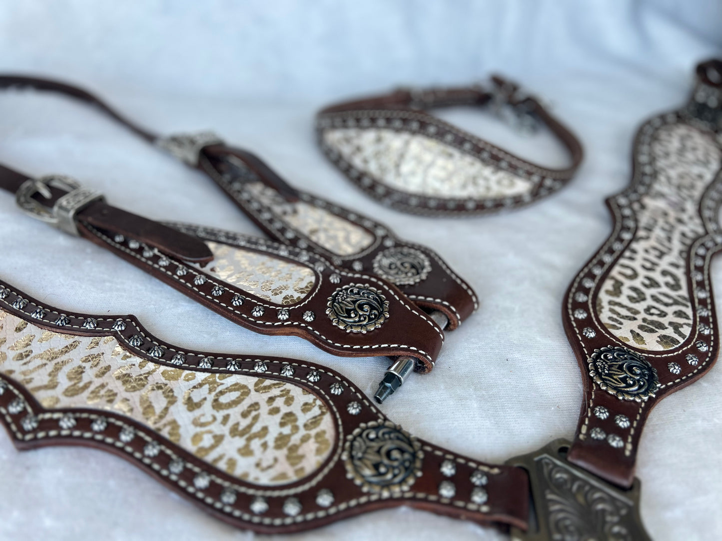 SmarTack Face - Gold Cheetah