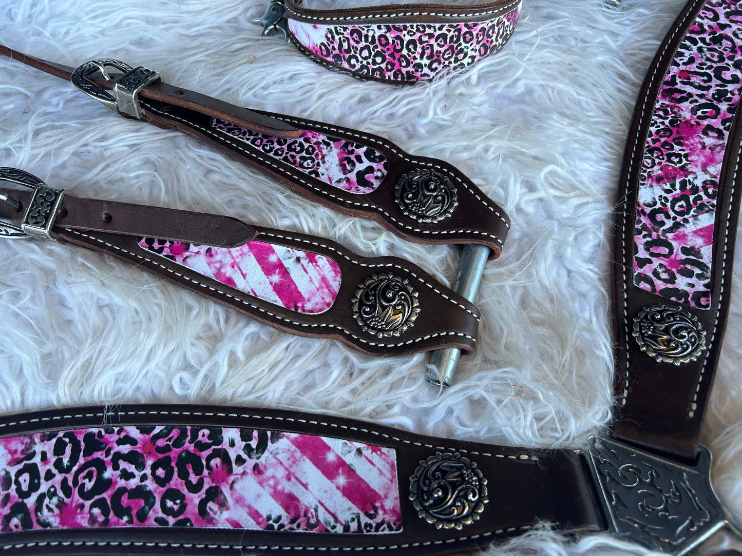 SmarTack Face - Wild Canyon Cowgirl