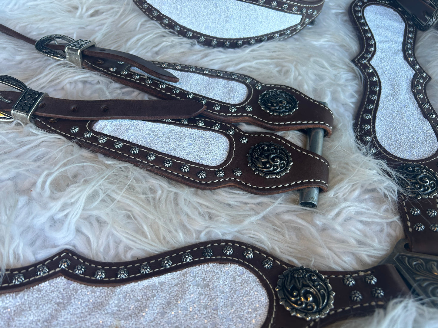 SmarTack Face - Ivory Ice Glitter Glam